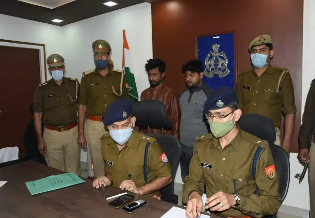 मुरादाबाद: साढ़े सत्रह लाख की शराब के साथ दो गिरफ्तार, तीन आरोपी फरार