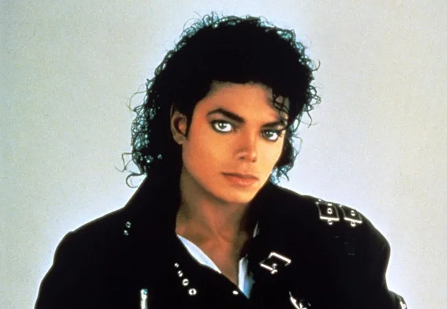 माइकल जैक्सन की नेवरलैंड संपत्ति को 2 करोड़ 20 लाख अमेरिकी डॉलर में बेचा गया