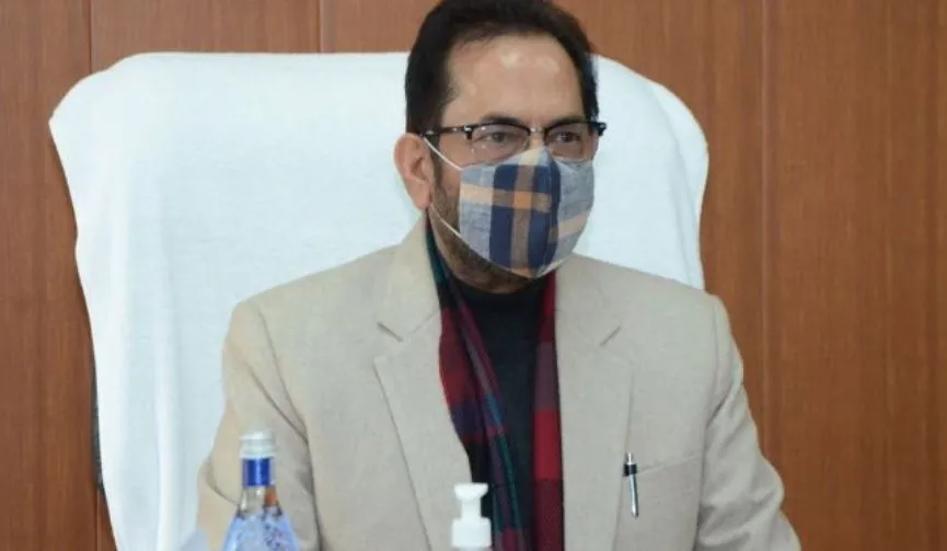 किसान आंदोलन: ‘यह पूरा मुद्दा आपराधिक साजिश की संदूक और किसानों के कंधे पर बंदूक’ का है- नकवी