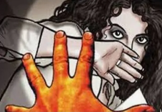 मुरादाबाद: नौकरी का झांसा देकर युवती से दुष्कर्म, दो आरोपी गिरफ्तार