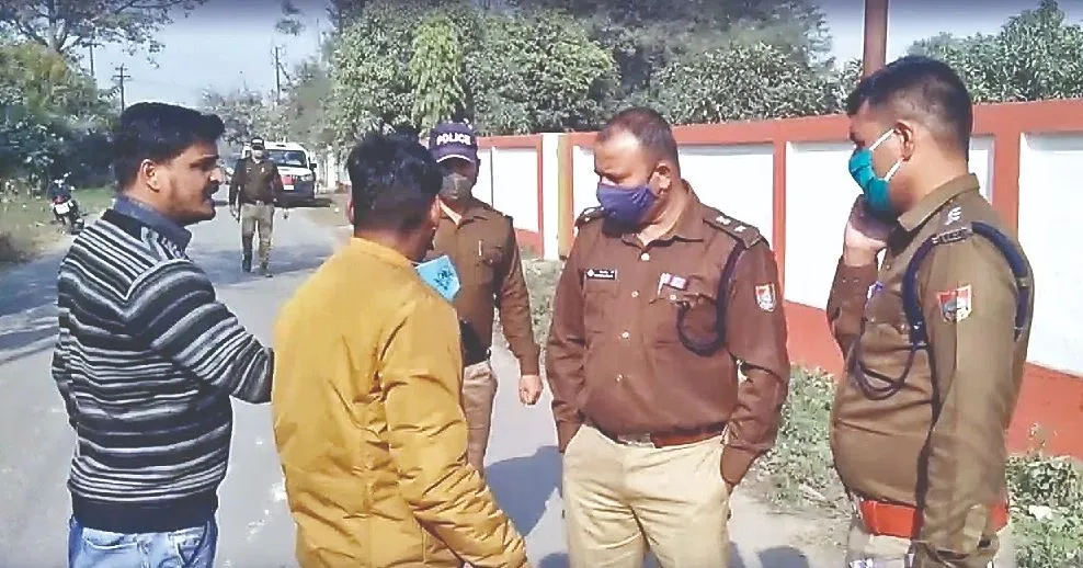 रुद्रपुर: तमंचे के बल पर दिन दहाड़े कर्मचारी से पांच लाख की लूट