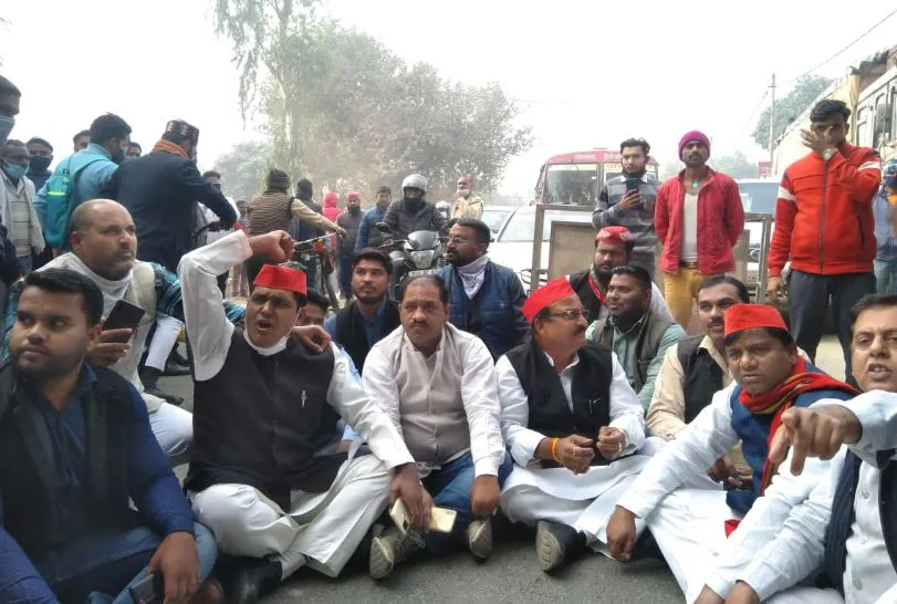 बरेली: किसान पद यात्रा निकालने जा रहे पूर्व मंत्री, जिलाध्यक्ष समेत कई सपा नेता हिरासत में