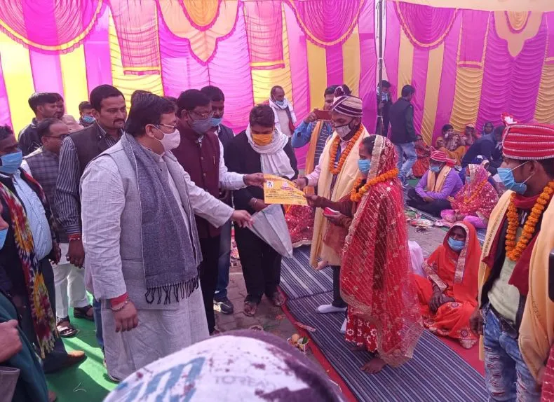 अमेठी: 5 विकास खंडों में 63 जोड़ों का कराया गया सामूहिक विवाह