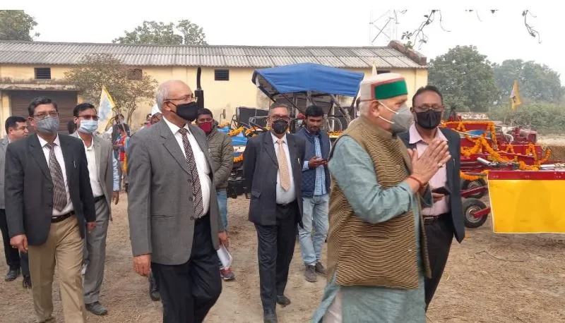 अयोध्या: कृषि मंत्री ने आचार्य नरेंद्र देव कृषि विश्वविद्यालय का किया निरीक्षण