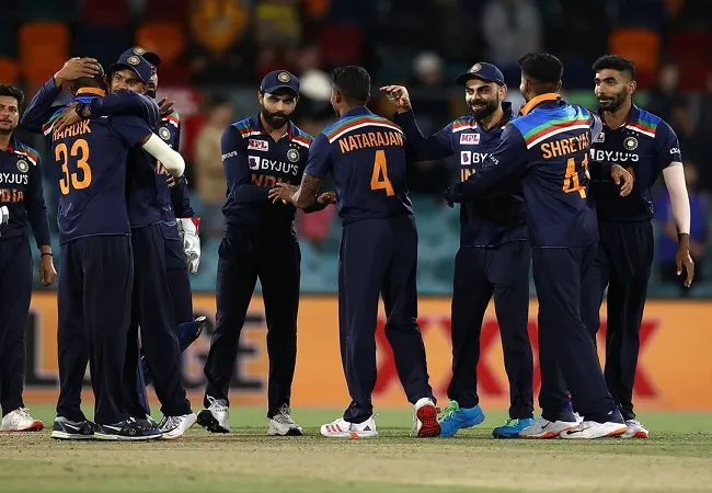 IND vs AUS: बढ़े हुए मनोबल के साथ टी-20 सीरीज में उतरेगी टीम इंडिया