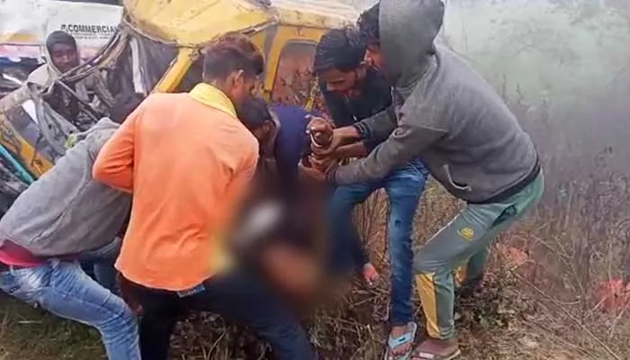 सीतापुर: डीसीएम व टेंपो की टक्कर में टेंपो चालक की मौत