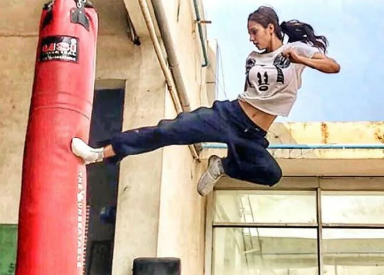फ्लाइंग किक लगाते हुए दिशा ने शेयर किया वीडियो, टाइगर ने किया कुछ ऐसा कमेंट