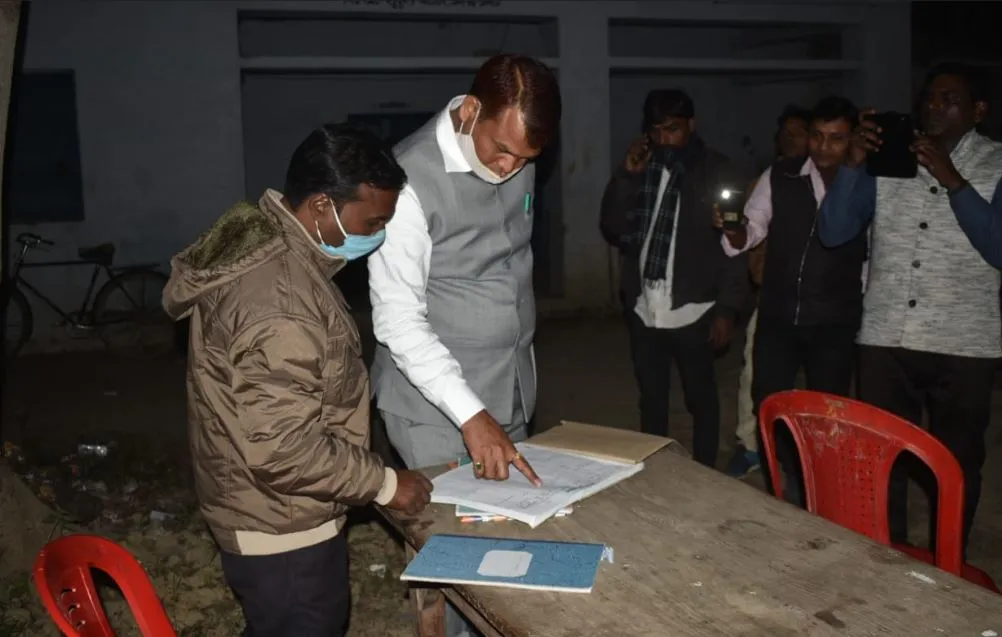 अमेठी: राज्यमंत्री सुरेश पासी ने किया धान क्रय केंद्र का औचक निरीक्षण, अधिकारियों को दिए ये निर्देश
