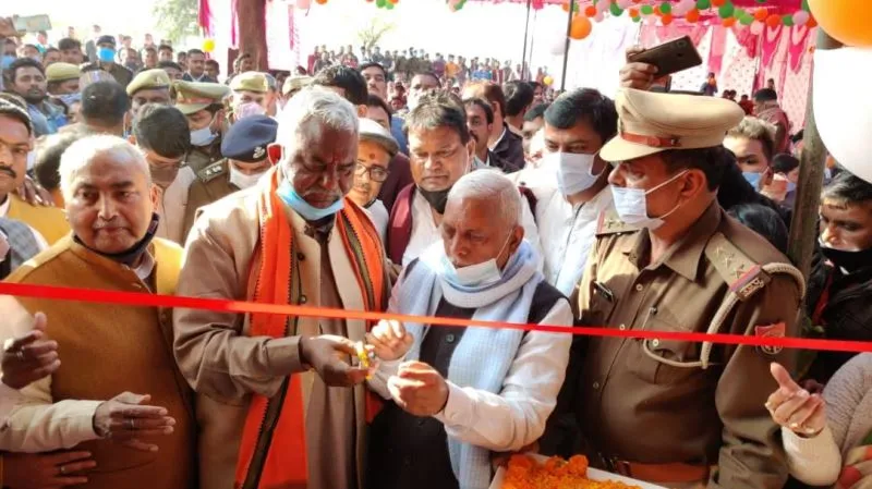 देवरिया: प्रभारी मंत्री ने नवनिर्मित बरियापुर थाना का किया उद्घाटन