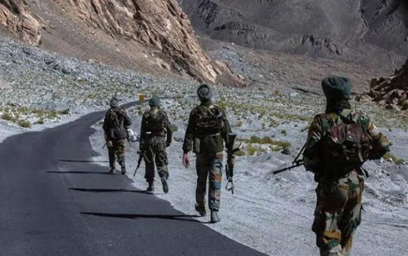 लद्दाख: भारत की सीमा में घूम रहे चीनी सैनिक को पकड़ा