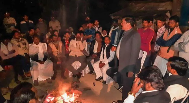 बाराबंकी: चौपाल कार्यक्रम में पूर्व मंत्री ने कहा- भाजपा सरकार में किसान सबसे ज्यादा परेशान