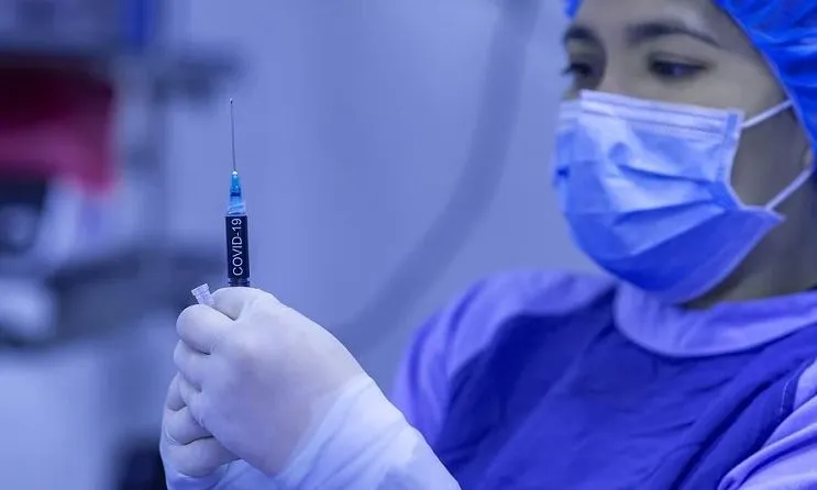 सउदी अरब ने एस्ट्राजेनेका और मॉडर्ना वैक्सीन को दी मंजूरी