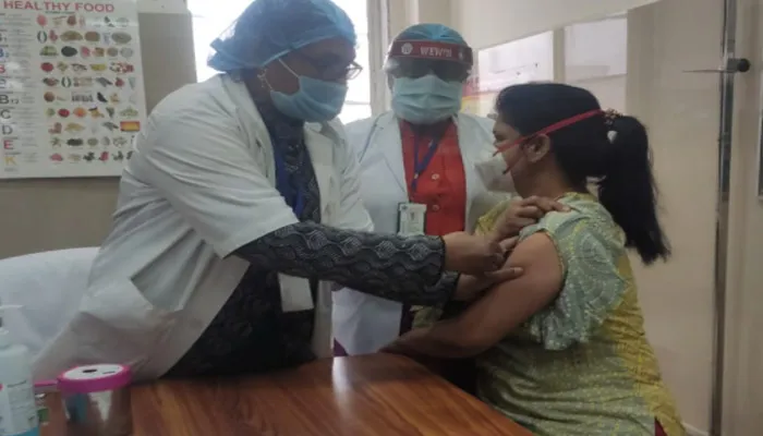 बरेली: 65 सेशन में कोरोना वैक्सीनेशन शुरू