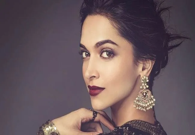 ‘धूम 4’ में विलेन का किरदार निभायेगी दीपिका पादुकोण, ऐसी है चर्चा