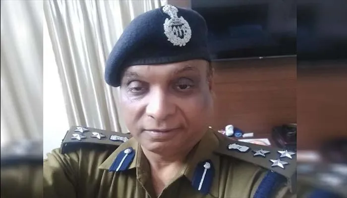 लखनऊ: फरार निलंबित डीआईजी अरविंद सेन पर अब 50 हजार का इनाम