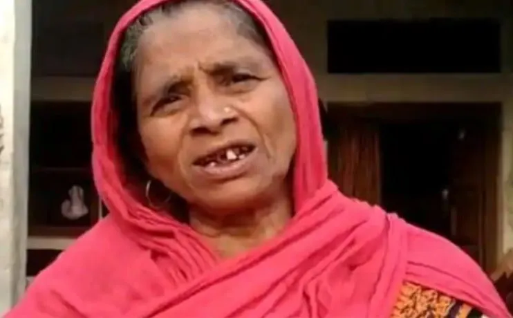 OMG! यूपी के एटा में पाकिस्तानी महिला को बना दिया ग्राम प्रधान, जानिए कैसे हुआ ये पूरा खेल