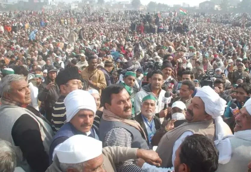 मुजफ्फरनगर में किसानों की महापंचायत खत्म, नरेश टिकैत बोले- जारी रहेगा आंदोलन