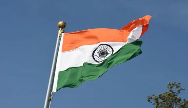 स्वयं में झांकें