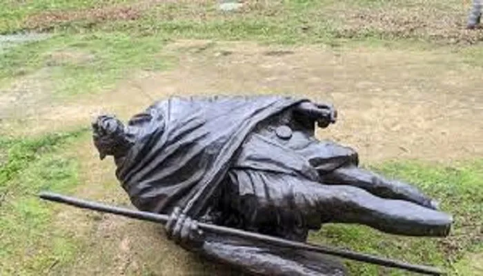 कैलिफोर्निया में महात्मा गांधी की प्रतिमा के साथ तोड़फोड़, भारत ने की निंदा