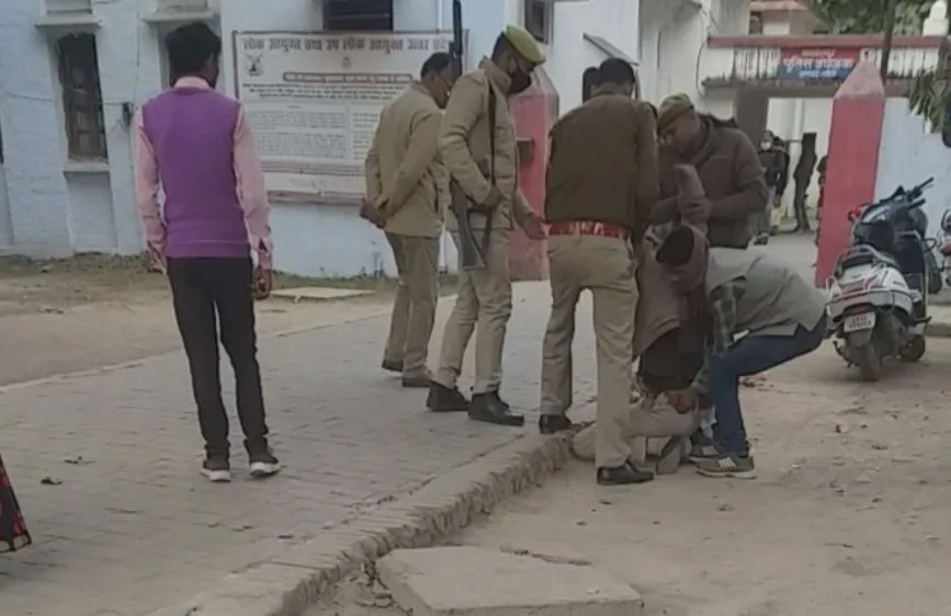 लखीमपुर खीरी: शराब के नशे में एसपी दफ्तर पहुंचा सिपाही, जानिए फिर क्या हुआ