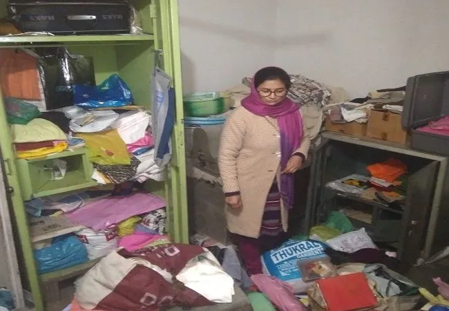 रामपुर: दिनदहाड़े घर में चोरी, कैश और जेवरात ले गए चोर