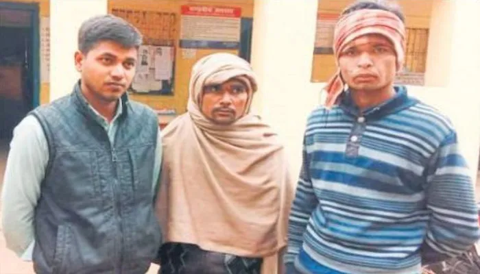 बरेली: पहले कुत्ते भिड़े फिर मालिक, एक की मौत