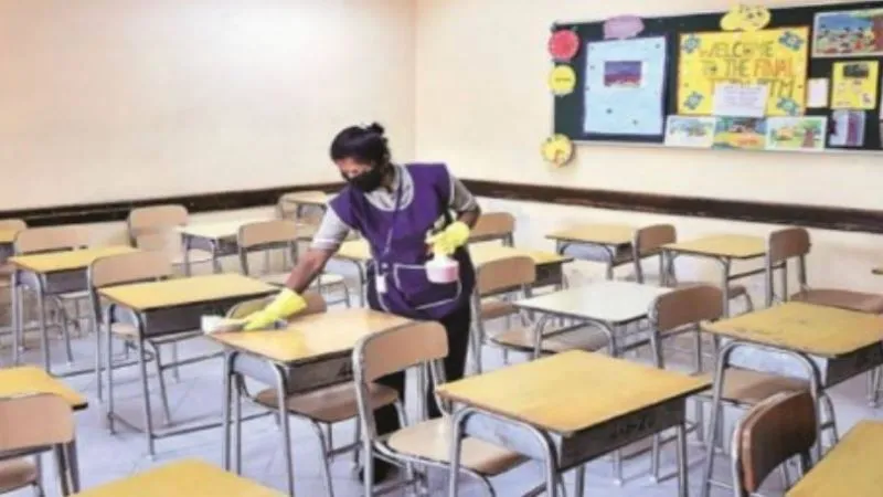 दिल्ली में भी खुलेंगे स्कूल, 10वीं और 12वीं की कक्षाएं 18 जनवरी से होंगी शुरू