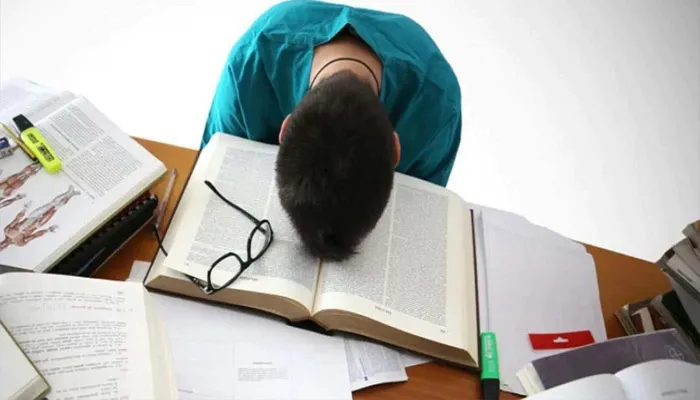 बरेली: कोरोना ने छुड़ाई पढ़ाई की आदत, सिर्फ ‘बातें’ करने को करता है मन