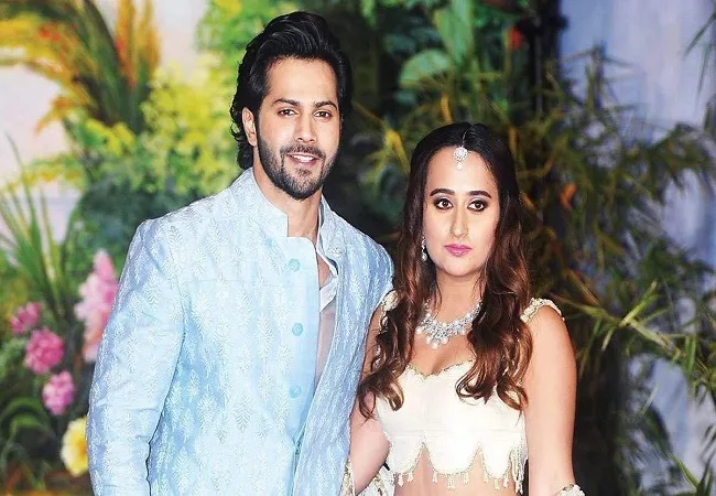 Varun-Natasha Wedding: वरुण-नताशा की शादी सामारोह में अलीबाग पहुंचे पंडित जी