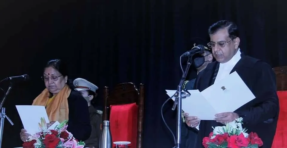 देहरादून: न्यायमूर्ति राघवेंद्र सिंह चौहान ने ली उत्तराखंड के मुख्य न्यायाधीश पद की शपथ