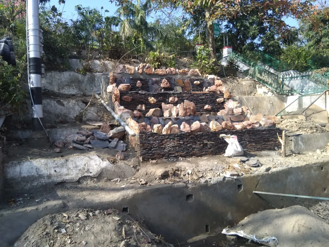 हल्द्वानी : काठगोदाम रेलवे स्टेशन की खूबसूरती में चार चांद लगायेंगे कृत्रिम झरने