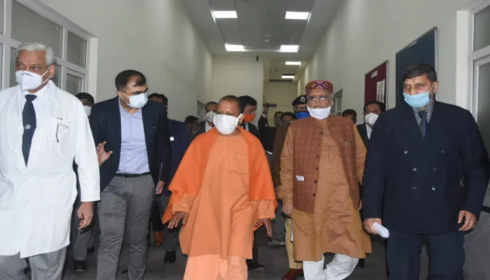 लखनऊ: योगी ने कोरोना के ड्राई रन का किया निरीक्षण