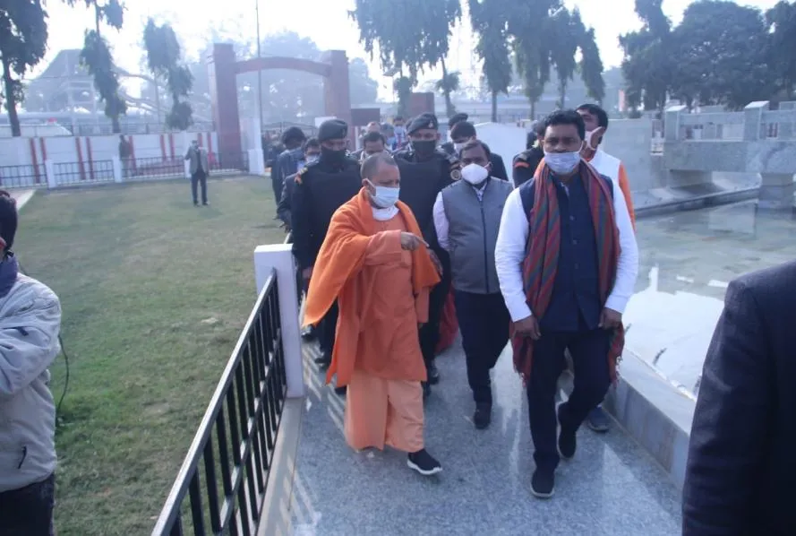 गोरखपुर: मुख्यमंत्री योगी ने चौरी चौरा शहीद स्मारक का निरीक्षण कर दिए ये अहम निर्देश