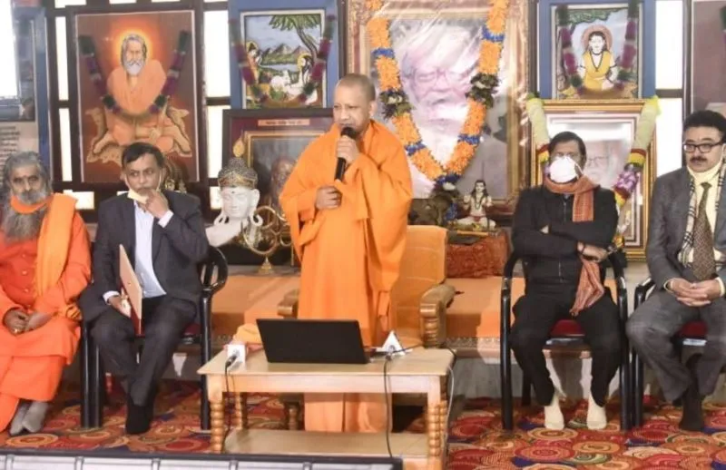 गोरखपुर: अब आपके मोबाइल में होगी सूचना विभाग की डायरी, सीएम योगी ने लॉन्च किया एप