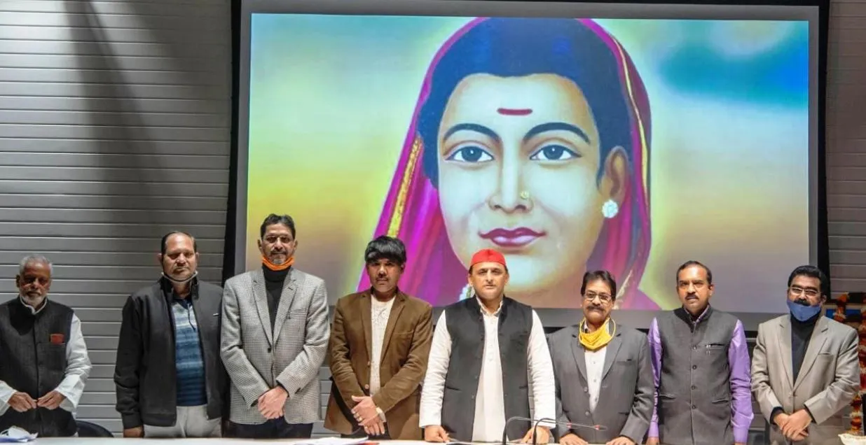 लखनऊ: पदोन्नति में आरक्षण को लेकर अखिलेश से मिले संघर्ष समिति के पदाधिकारी