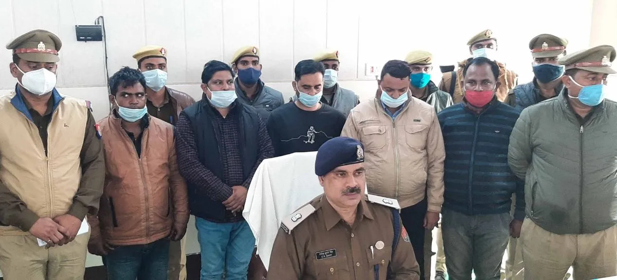 अयोध्या: नौकरी का झांसा देकर ठगने वाले अंर्तजनपदीय गैंग का पर्दाफाश, 5 गिरफ्तार