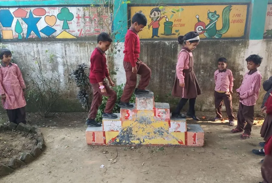 बरेली: जिले के 80 उच्च प्राथमिक स्कूलों में बनेगा मैथमेटिकल गार्डन