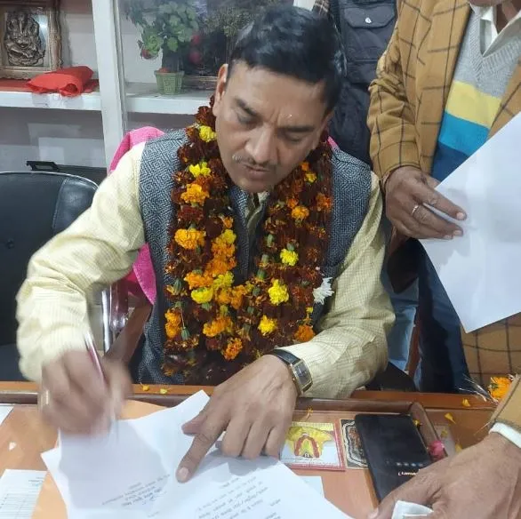 अयोध्या: डॉ. अभय सिंह ने सम्भाला साकेत महाविद्यालय प्राचार्य पद का कार्यभार