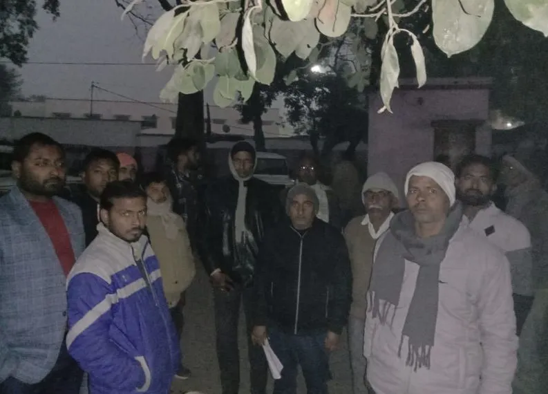 बाराबंकी: गैस लाइन बिछाने के लिये खोदे गये गड्ढे में उतरा था मजदूर, ऊपर से गिरा मिट्टी का मलबा, मौत