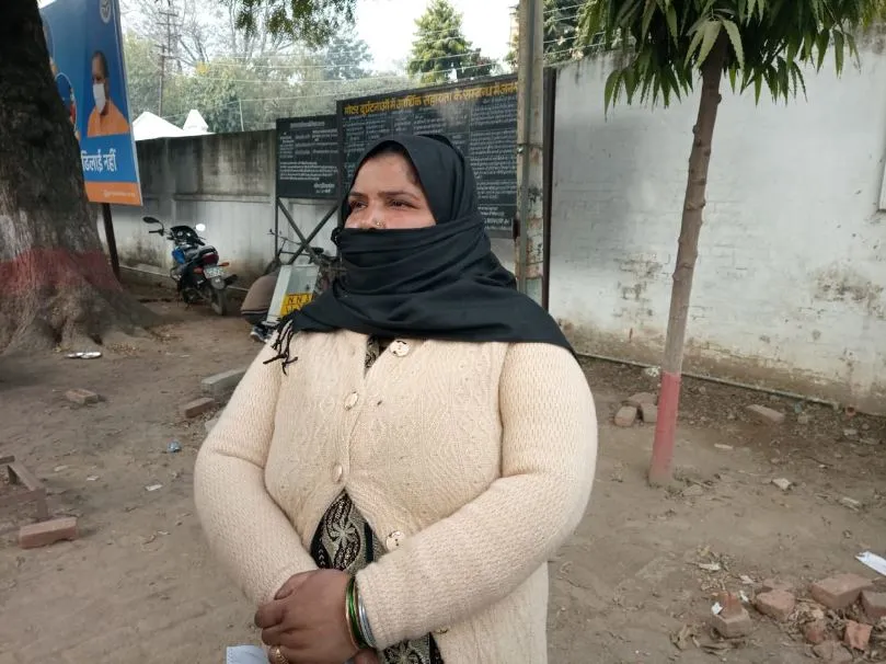 बरेली: एसएसपी साहब! चौकी इंचार्ज करवा रहे मकान पर कब्जा