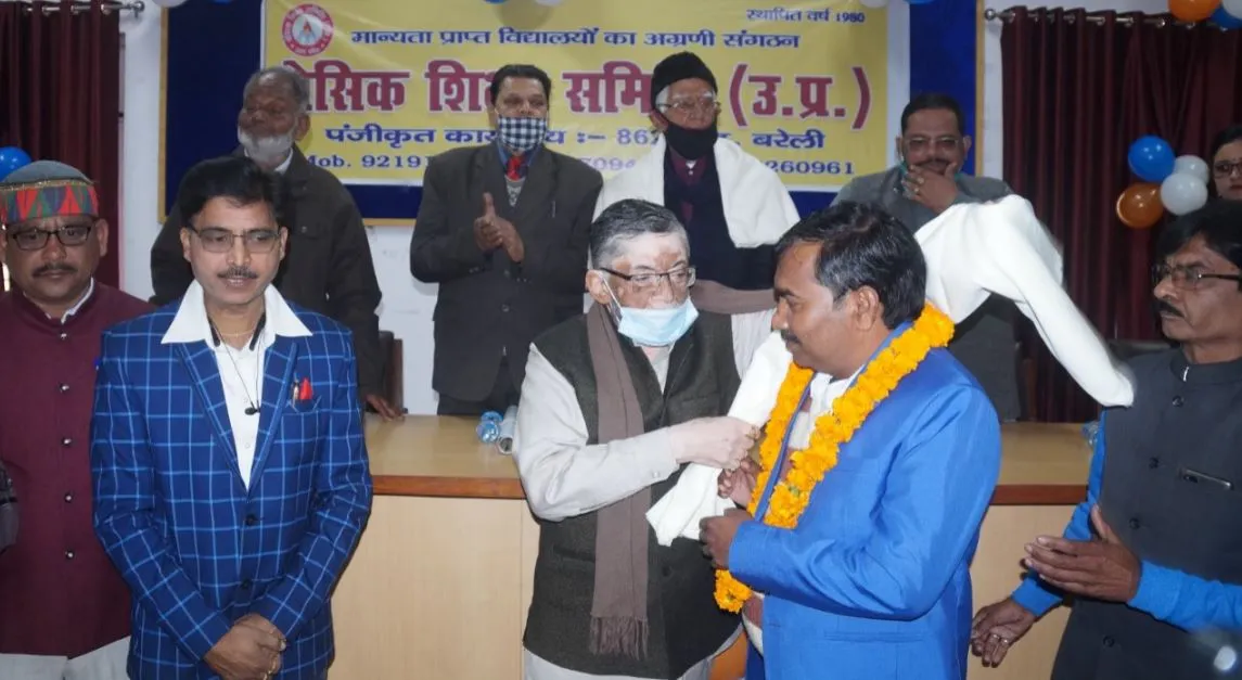 बरेली: सरकार बच्चों के भविष्य को लेकर चिंतित- संतोष गंगवार