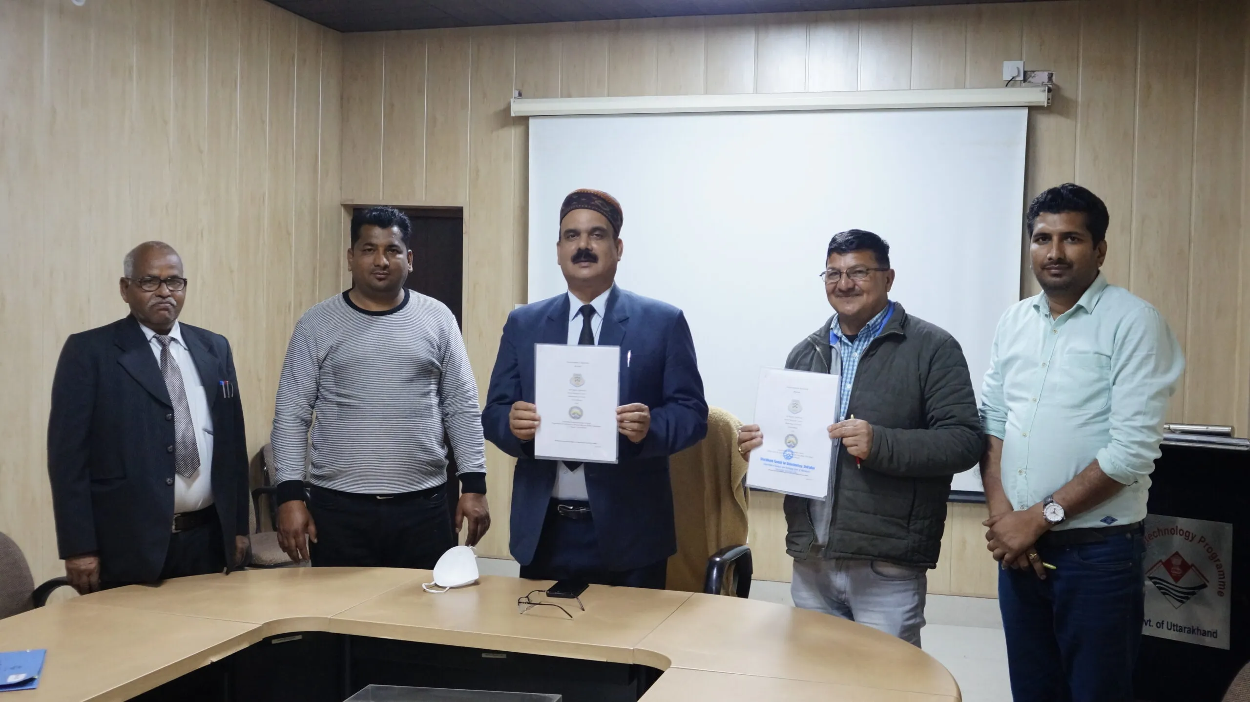 पंतनगर: जैव प्रौद्योगिकी व वन विभाग मिलकर करेंगें शोध कार्य