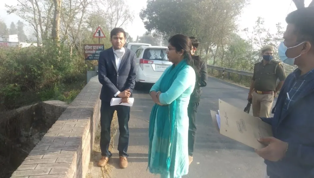 बाराबंकी: सीडीओ के औचक निरीक्षण से अधिकारियों में मचा हड़कंप, लापरवाही पर लगाई लताड़