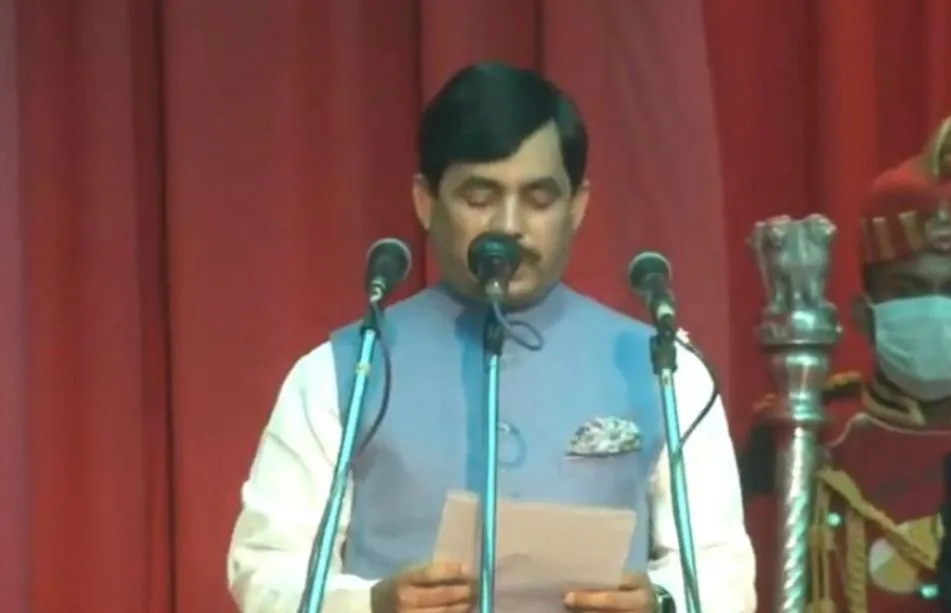 नीतिश मंत्रिमंडल विस्तार: शाहनवाज समेत 17 मंत्रियों ने ली शपथ