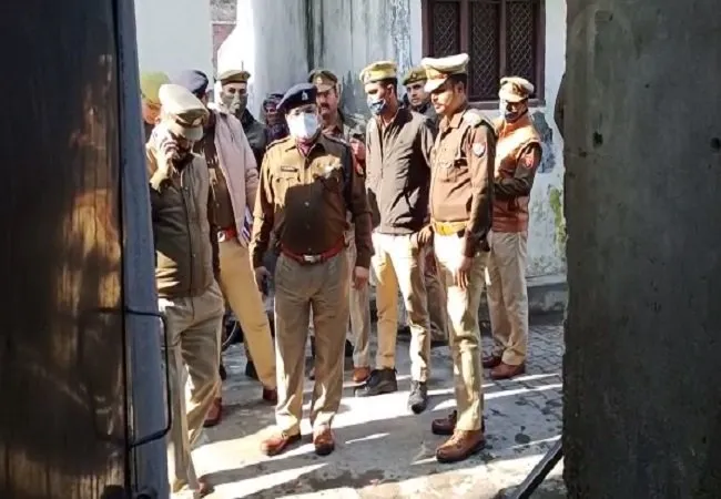 बिजनौर : नाले में मिला युवक का शव, पुलिस ने शुरू की जांच
