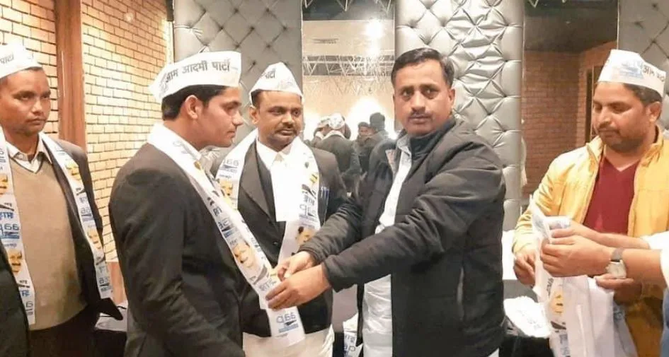 अयोध्या: घर-घर पहुंचाएंगे केजरीवाल सरकार का विकास मॉडल- सभाजीत सिंह