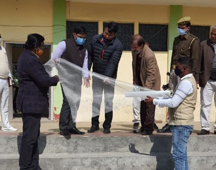 बरेली: गर्मी में थ्री लेयर की वाटर प्रूफिंग के स्विमिंग पूल में करें तैराकी