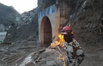 तपाेवन: सुरंग से दो और शव मिले, मृतकों की संख्या बढ़कर 67 हुई