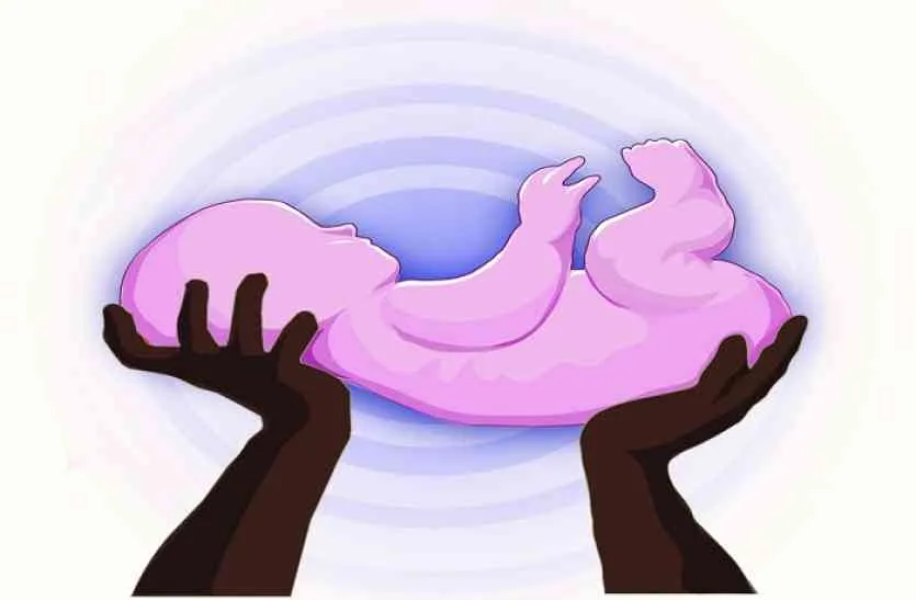 हल्द्वानी: यह कैसी मानवता, सीने से लगाने की बजाय पटरी पर फेंका