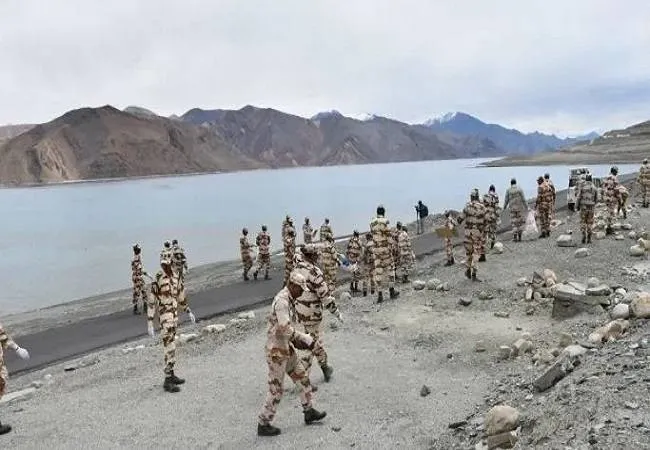 पूर्वी लद्दाख में पीछे हटे भारत और चीन के सैनिक, अमेरिका की पैनी नजर